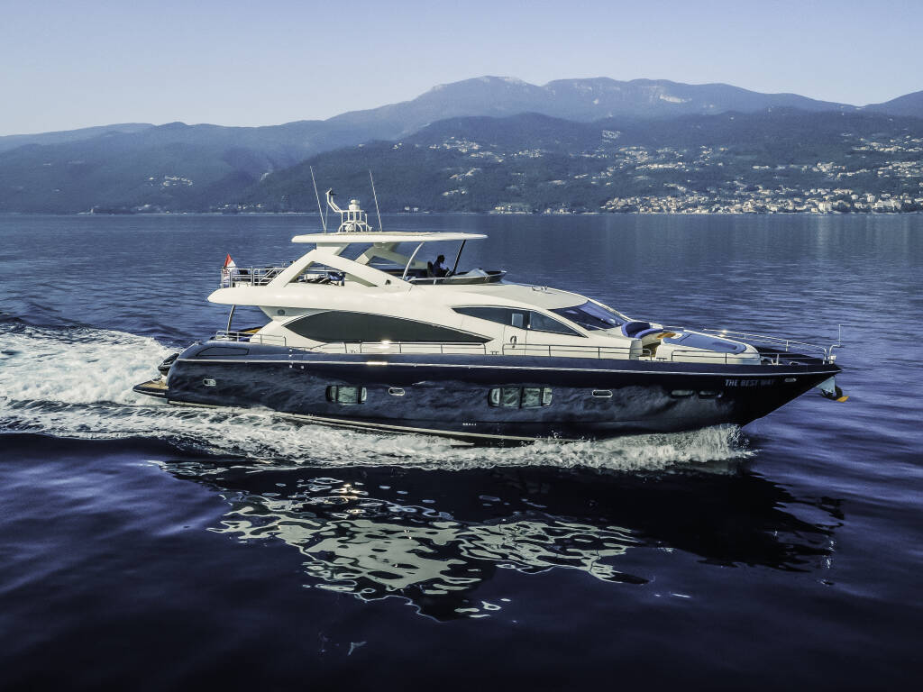 Sunseeker Yacht 86 • The Best Way
