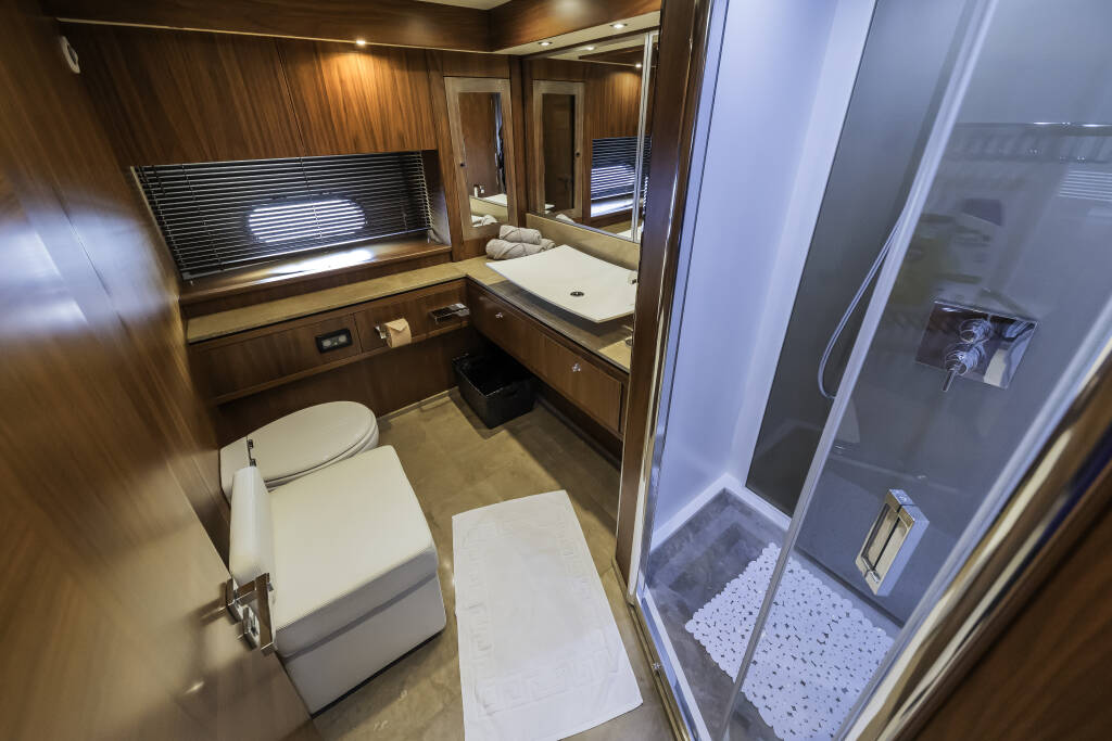 Sunseeker Yacht 86 The Best Way