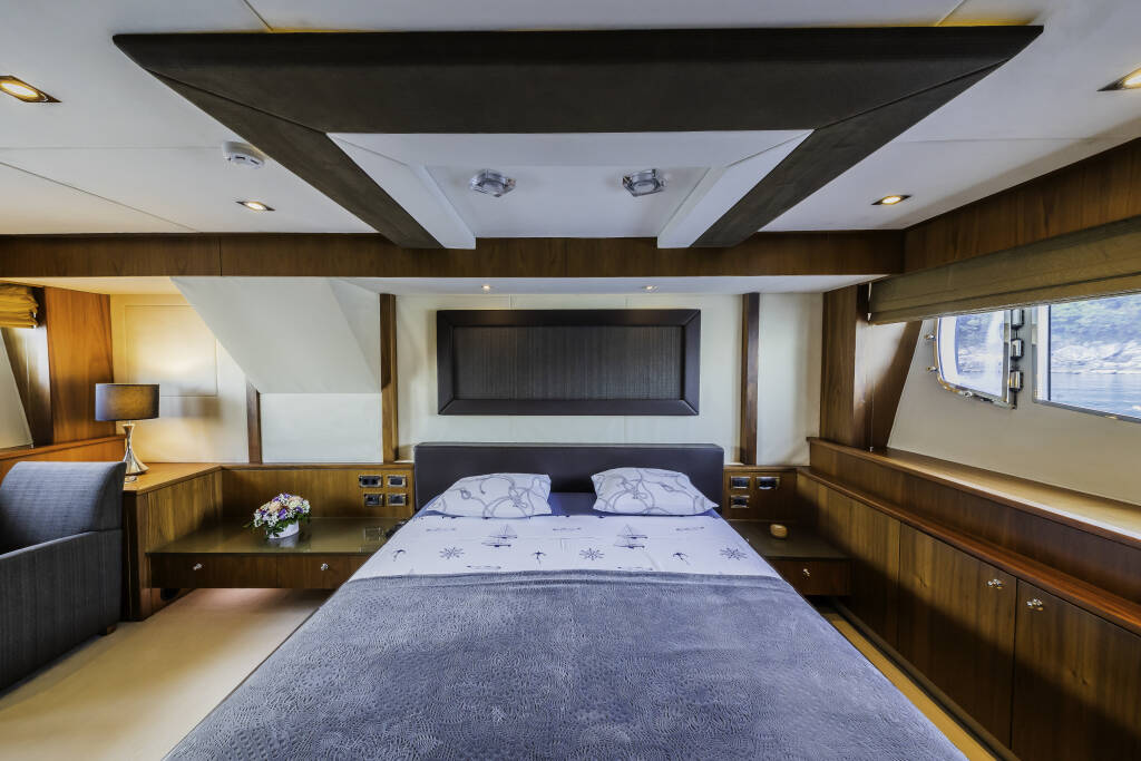 Sunseeker Yacht 86 The Best Way