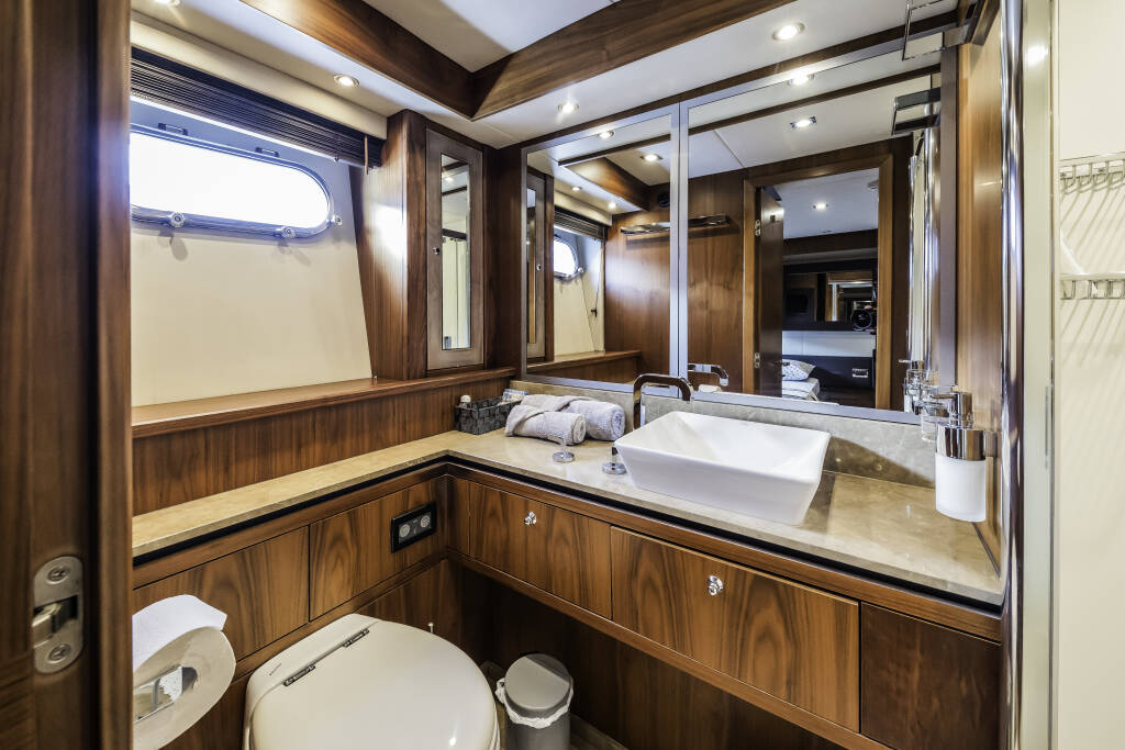 Sunseeker Yacht 86 The Best Way