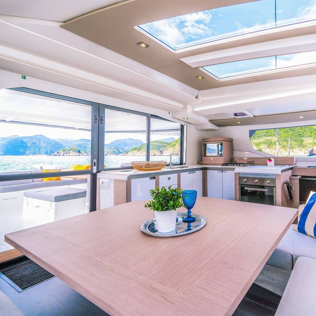 Tanna 47 Quintet Nerida | A/C, Generator, Watermaker, TV, Dishwasher, Washing Machine, Radar