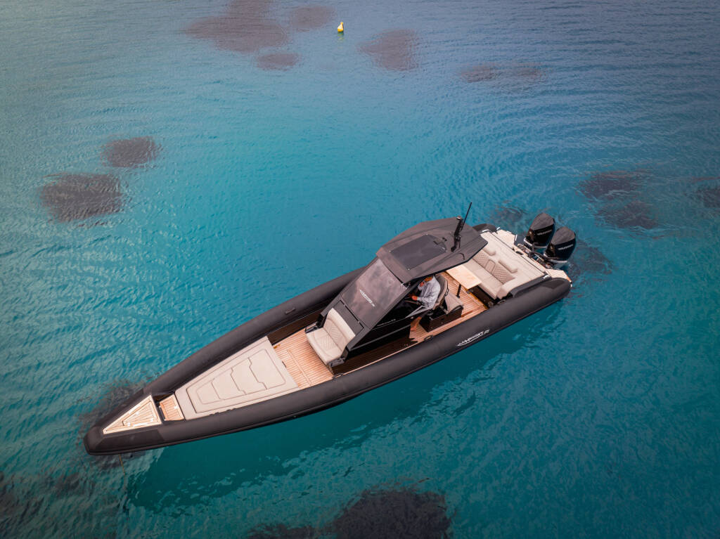 Technohull 38 Grand Sport SEADUCTION