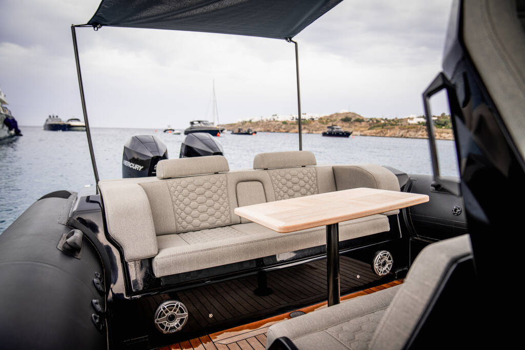 Technohull 38 Grand Sport SEADUCTION