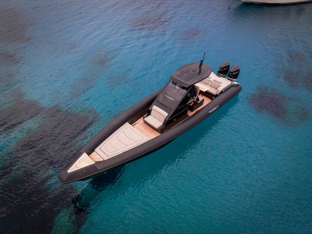 Technohull 38 Grand Sport SEADUCTION