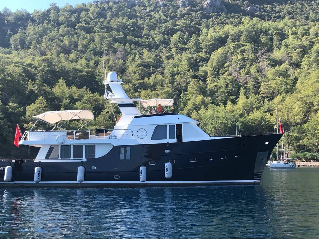 Trawler 77 Troy Explorer