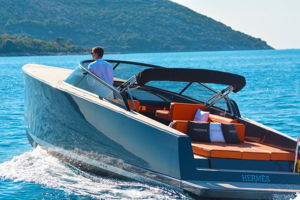 VanDutch 32 Hermes