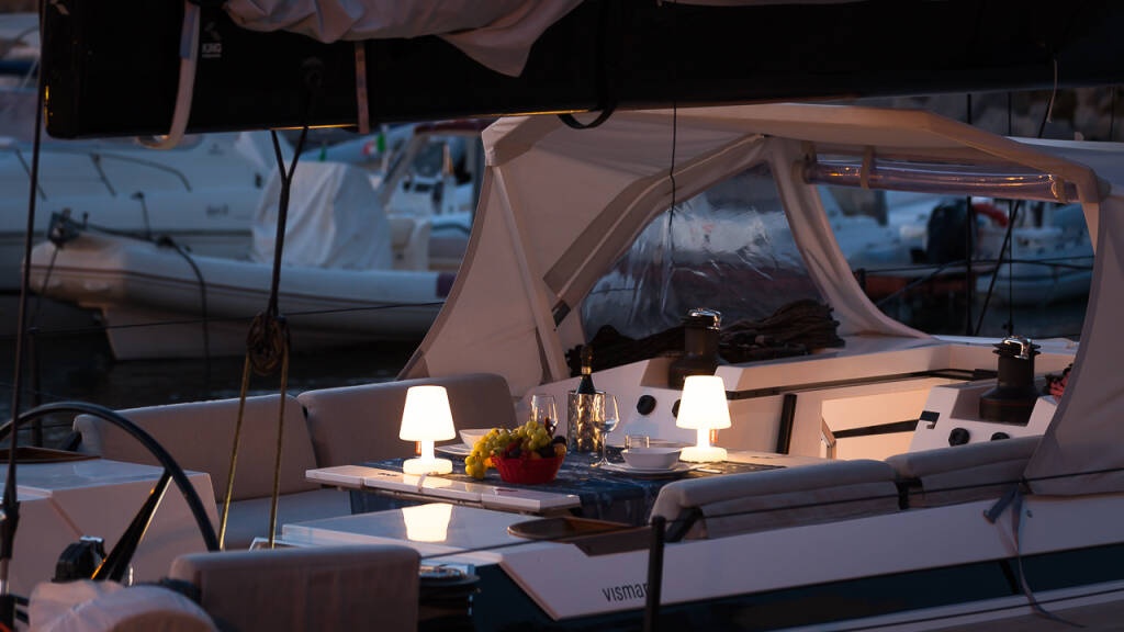 Vismara V71 Red Carpet