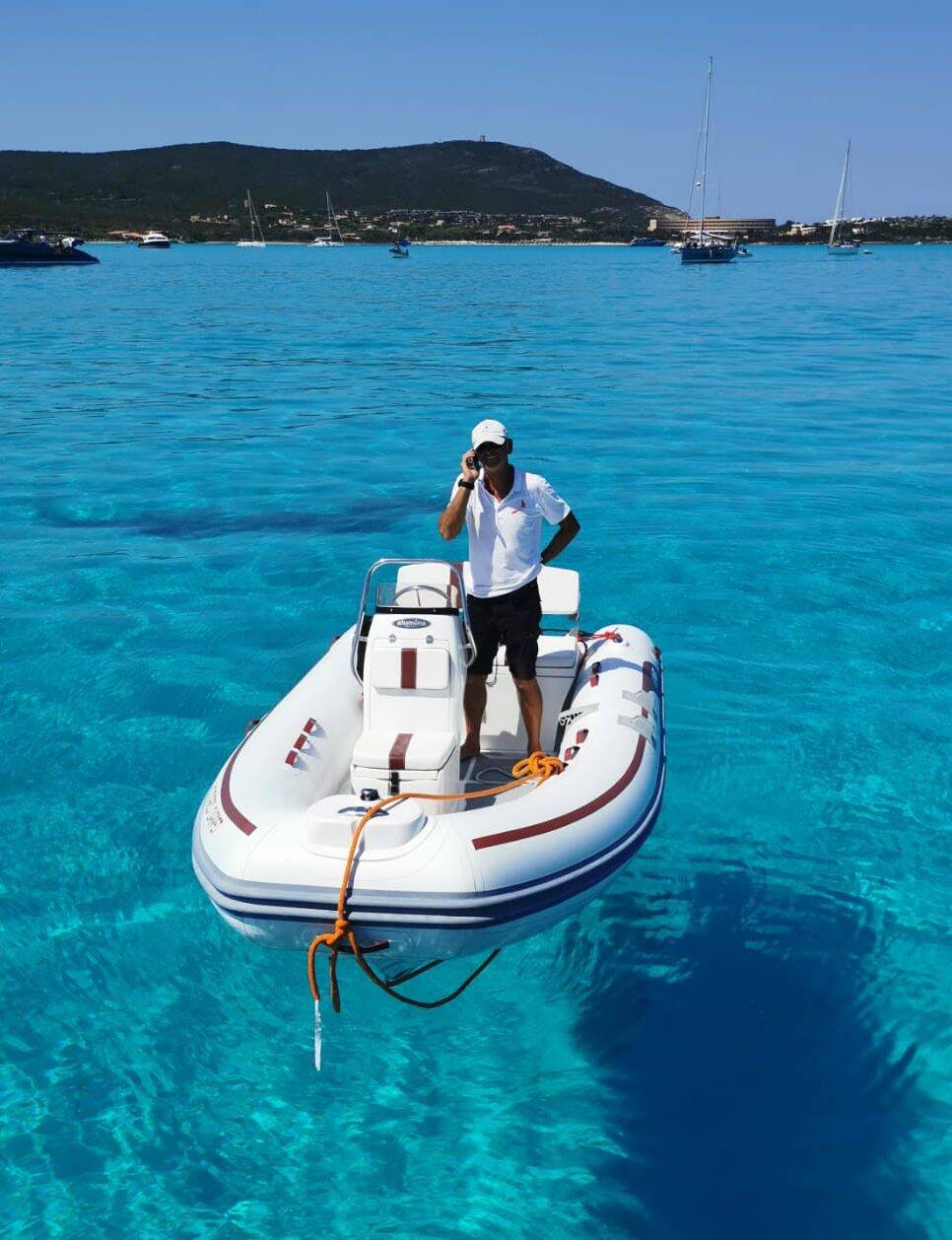 Vismara V71 Red Carpet